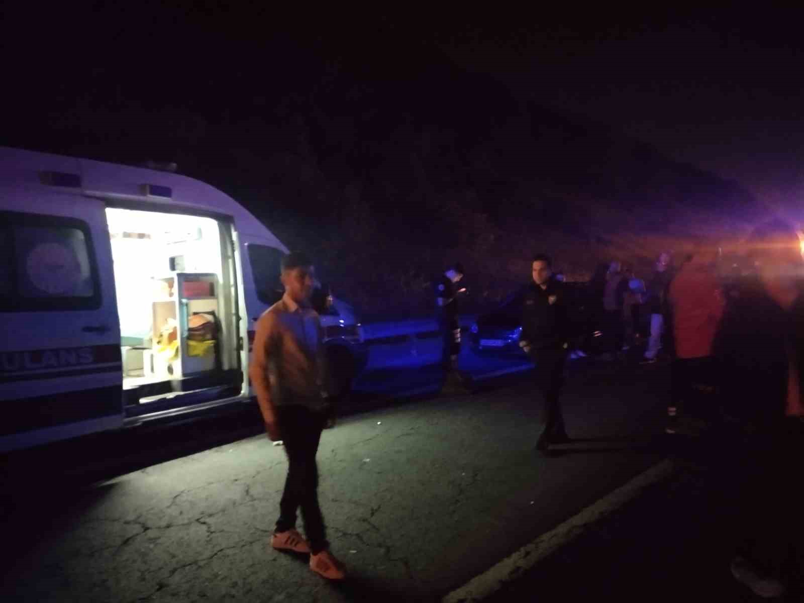 Beykoz’da 5 araçlı zincirleme trafik kazası: 7 yaralı 