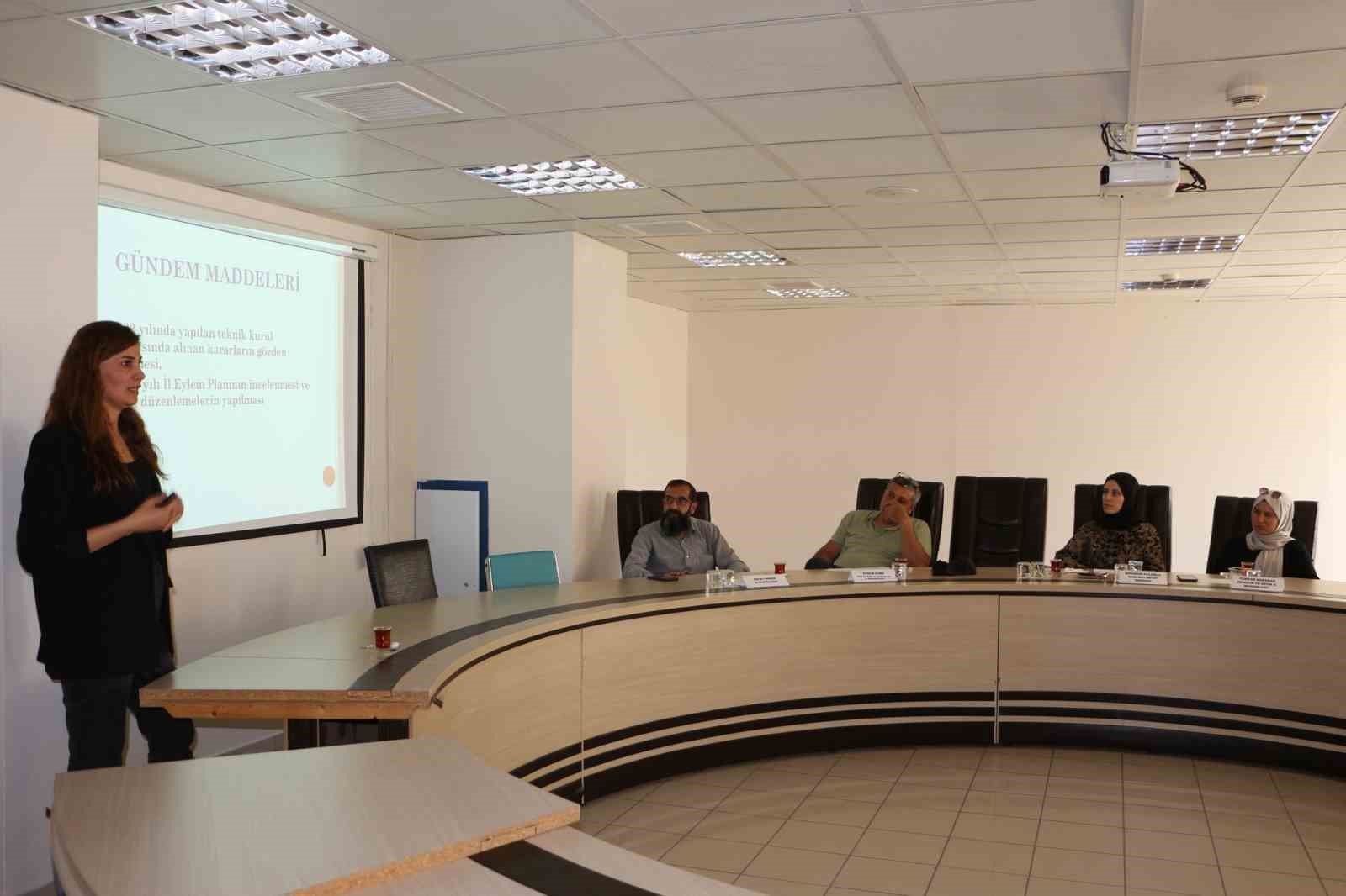 Elazığ’da davranışsal bağımlılıklarla mücadele il teknik kurulu toplantısı 