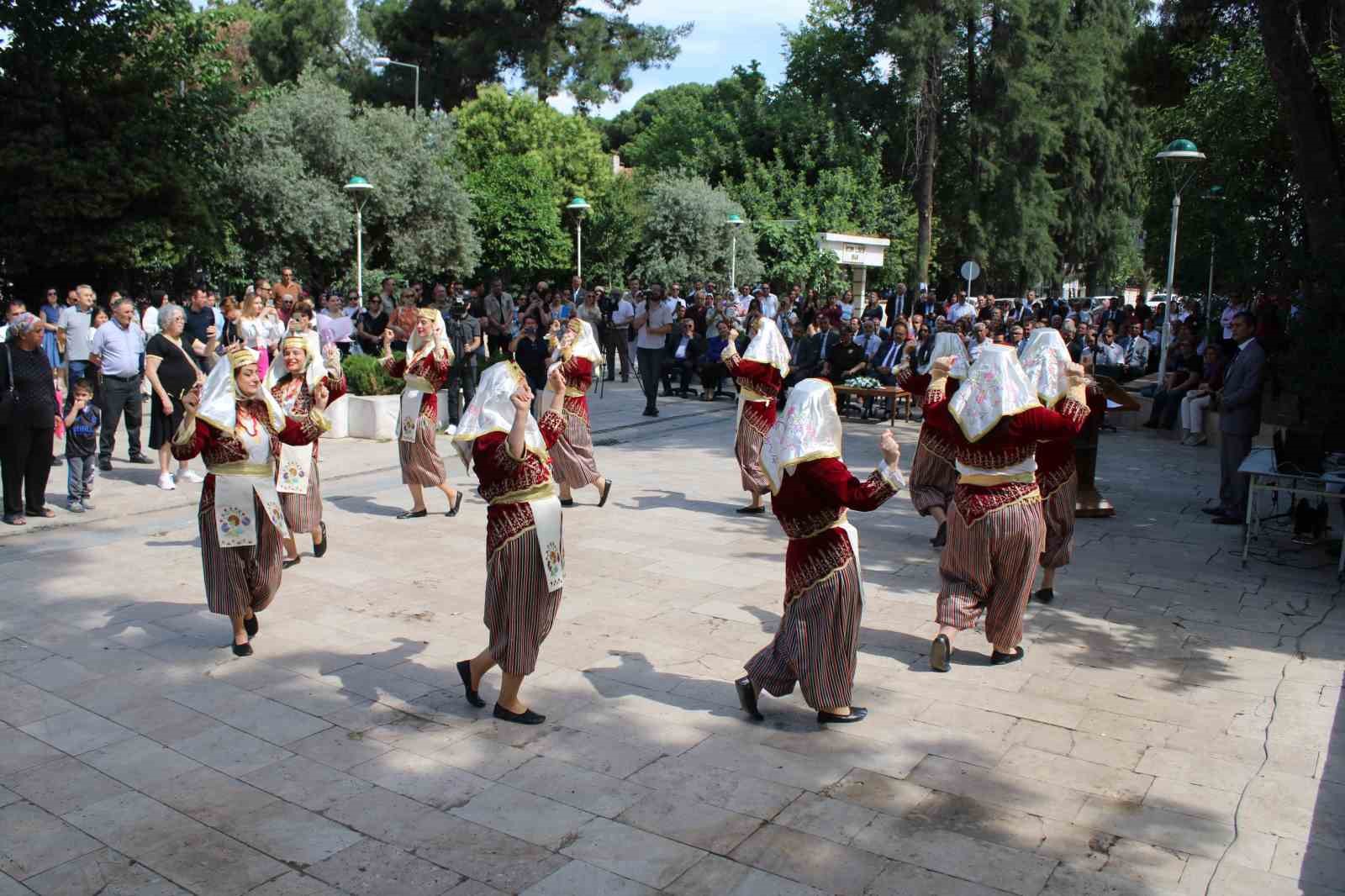 Aydınlı kursiyerler, el emeği ürünlerini görücüye çıkarttı 
