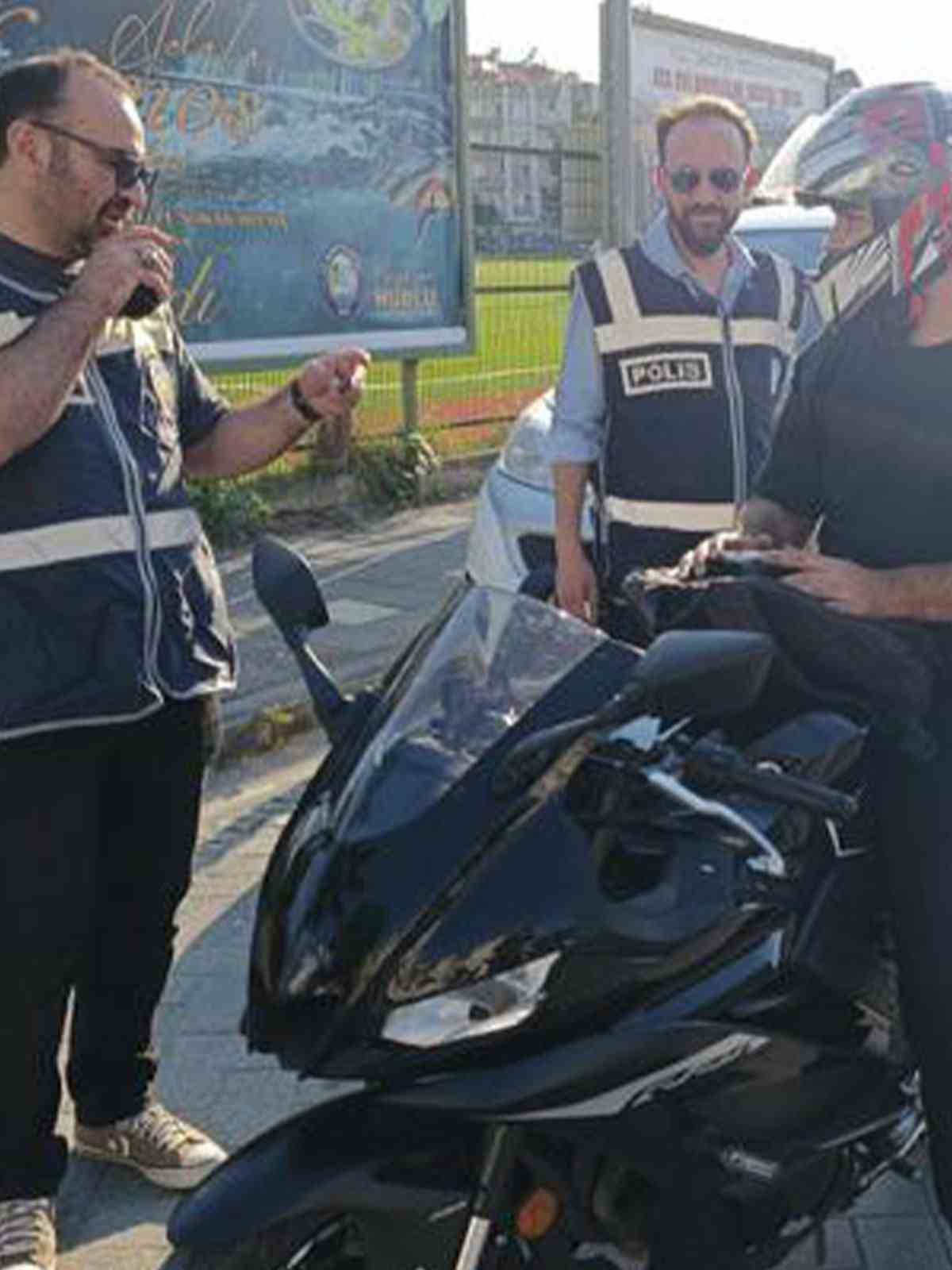 Motosikletlilere ceza yağdı 