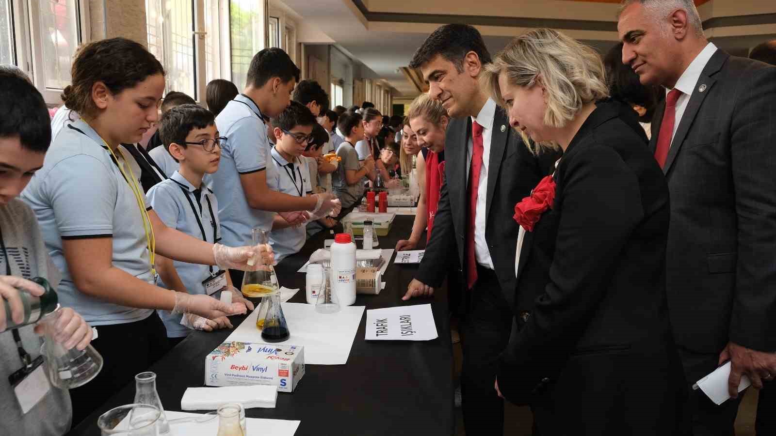 Geleceğin bilim adamları GKV’de yetişiyor 