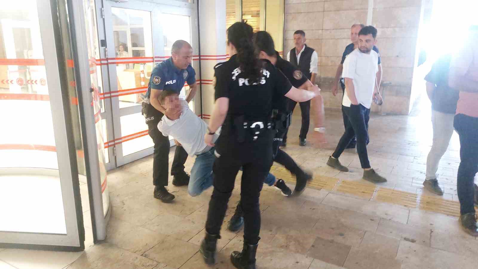 Samsun Adliyesinde duruşma çıkışı kavga çıktı 