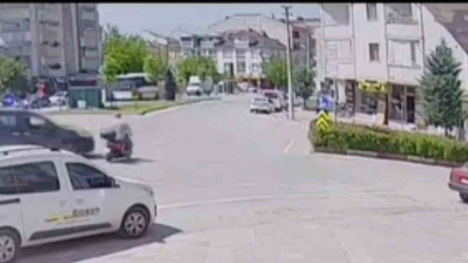Motosikletle kazaya karışan muhtar 14 gün sonra hayatını kaybetti 