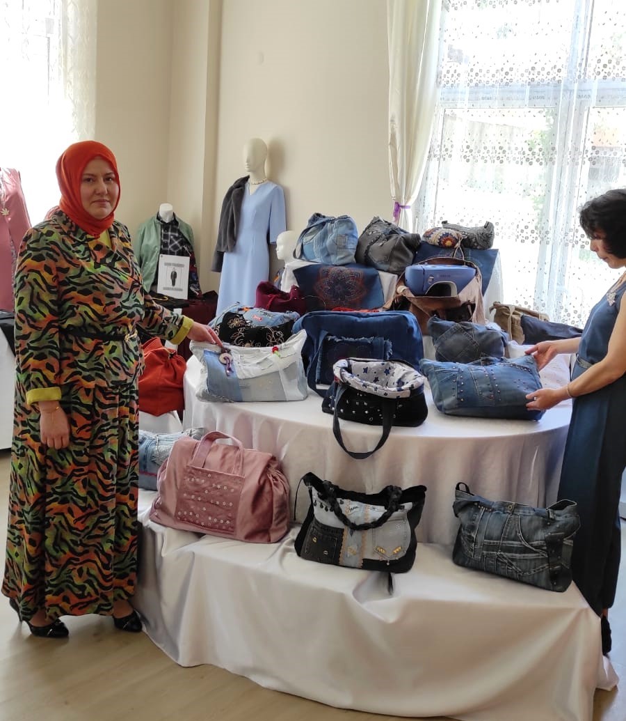 Başkan Yardımcısı Ertekin’den el emeğine ziyaret 