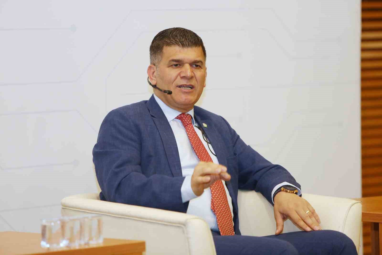 Doç. Dr. Ergül Halisçelik’ten gençlerle 