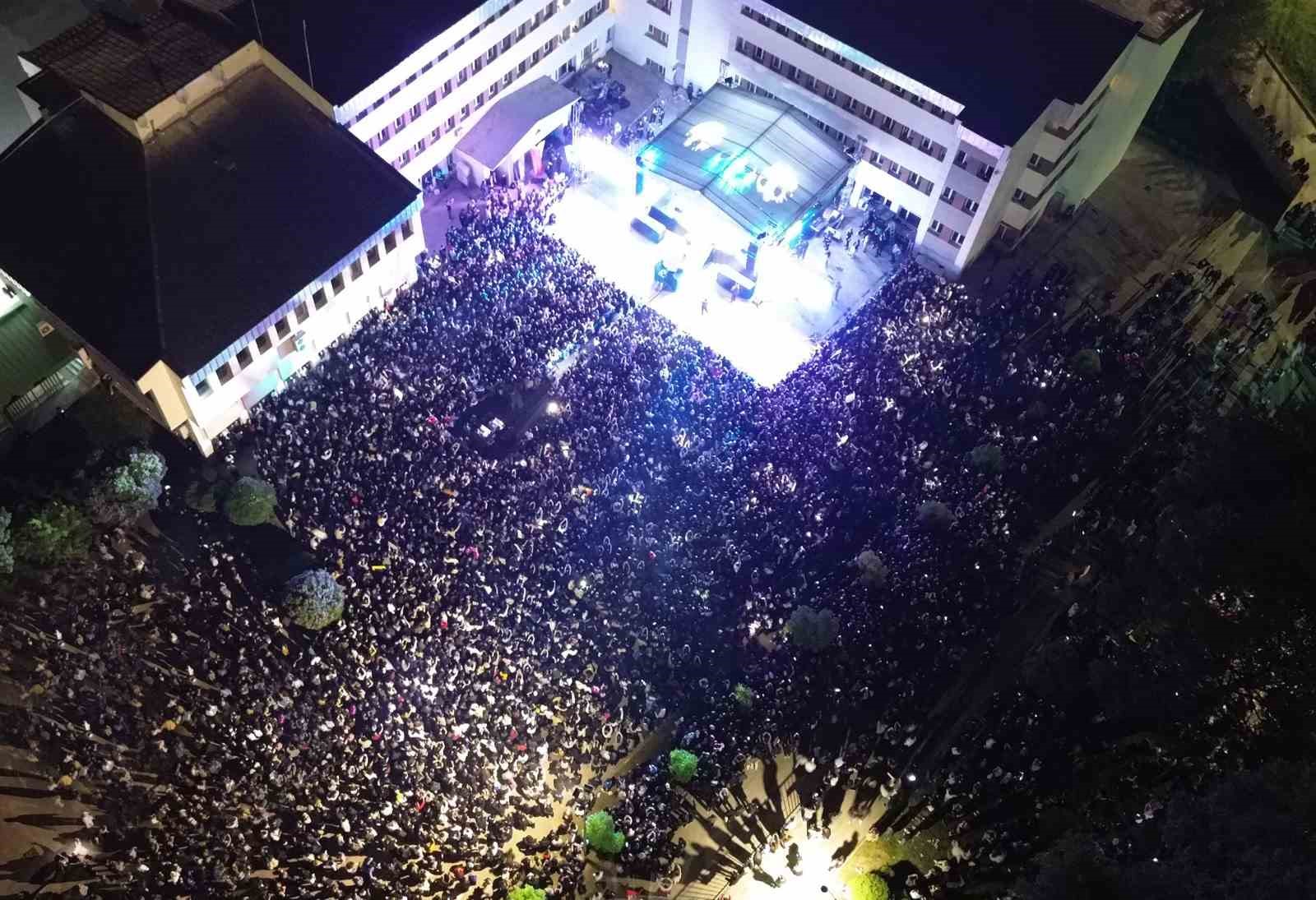 Atatürk Üniversitesi’nde bahar şenliği büyük bir coşkuyla tamamlandı 