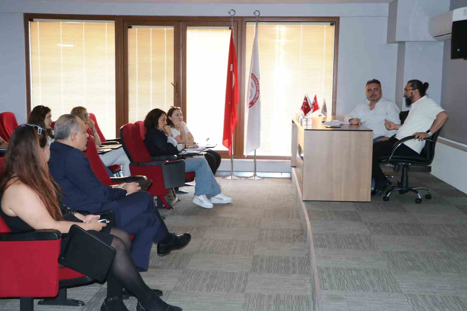 Eczacılara siber tehditlere karşı tam donanım eğitimi 