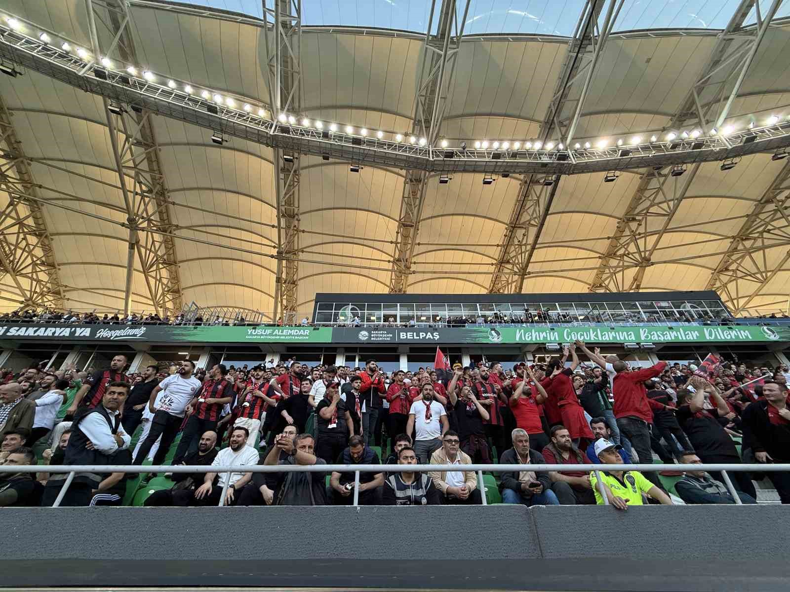 Trendyol 1. Lig: Fatih Karagümrük: 0 - Bandırmaspor: 0 (Maç devam ediyor) 