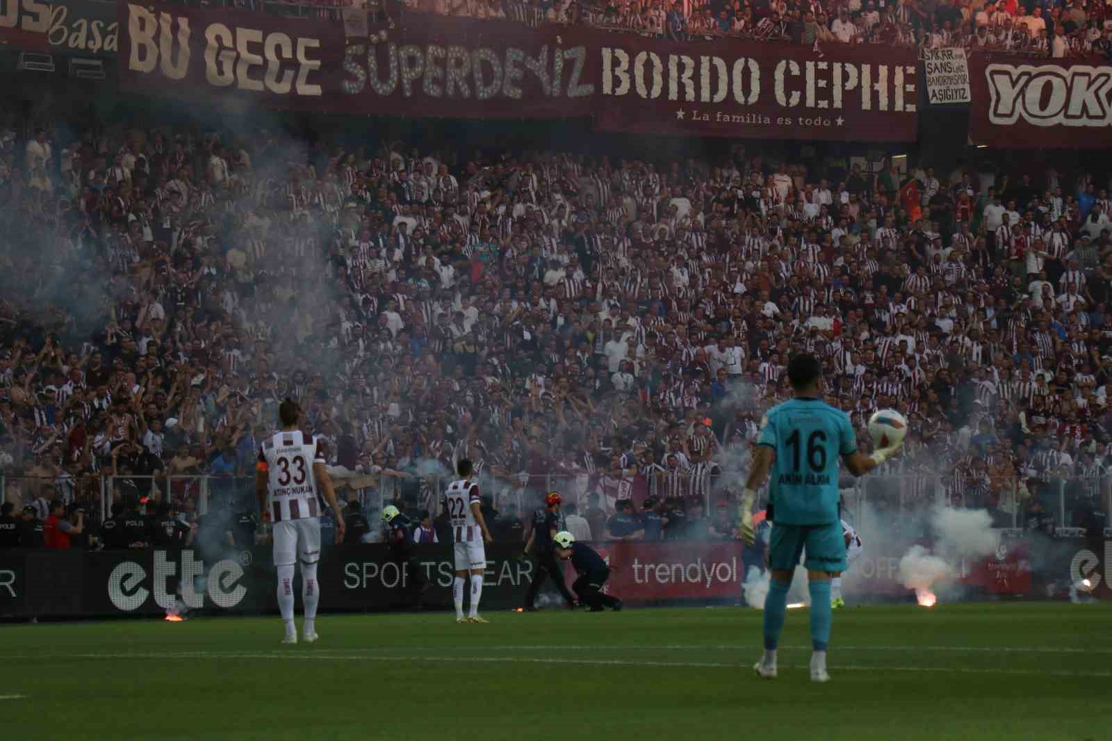Trendyol 1. Lig: Fatih Karagümrük: 0 - Bandırmaspor: 0 (Maç devam ediyor) 