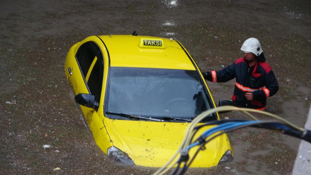 Malatya'da yollar göle döndü.
