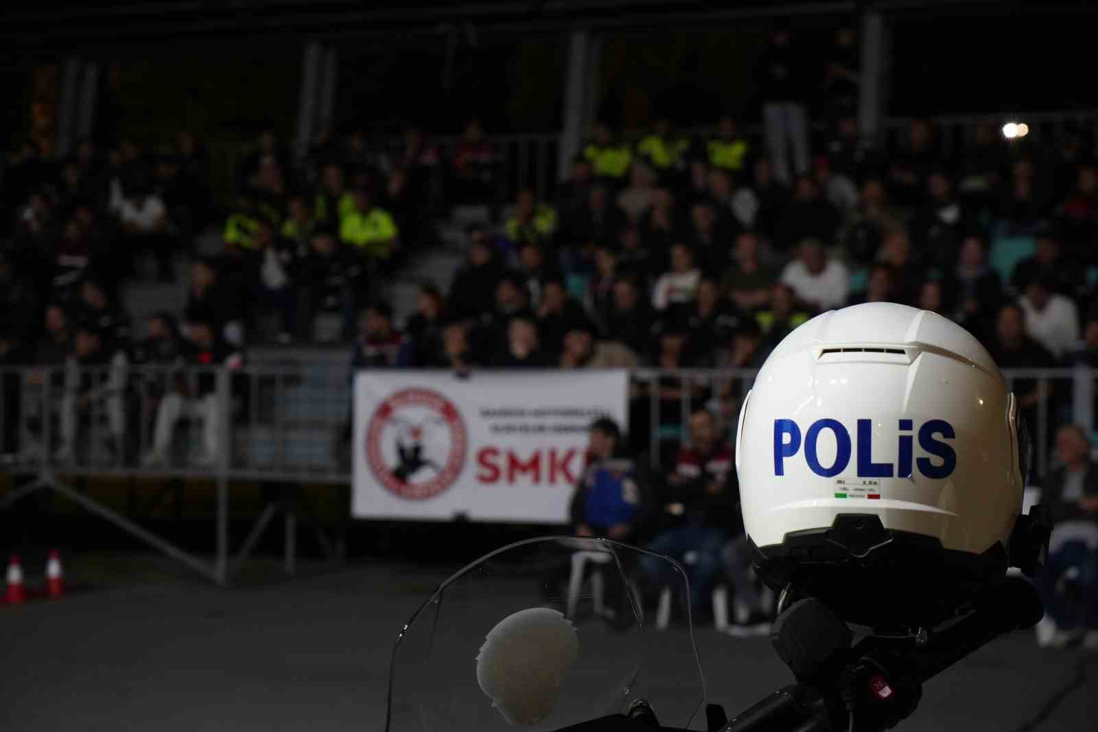 Emniyet Müdürü Arıbaş motosiklet sürücülerine seslendi: 