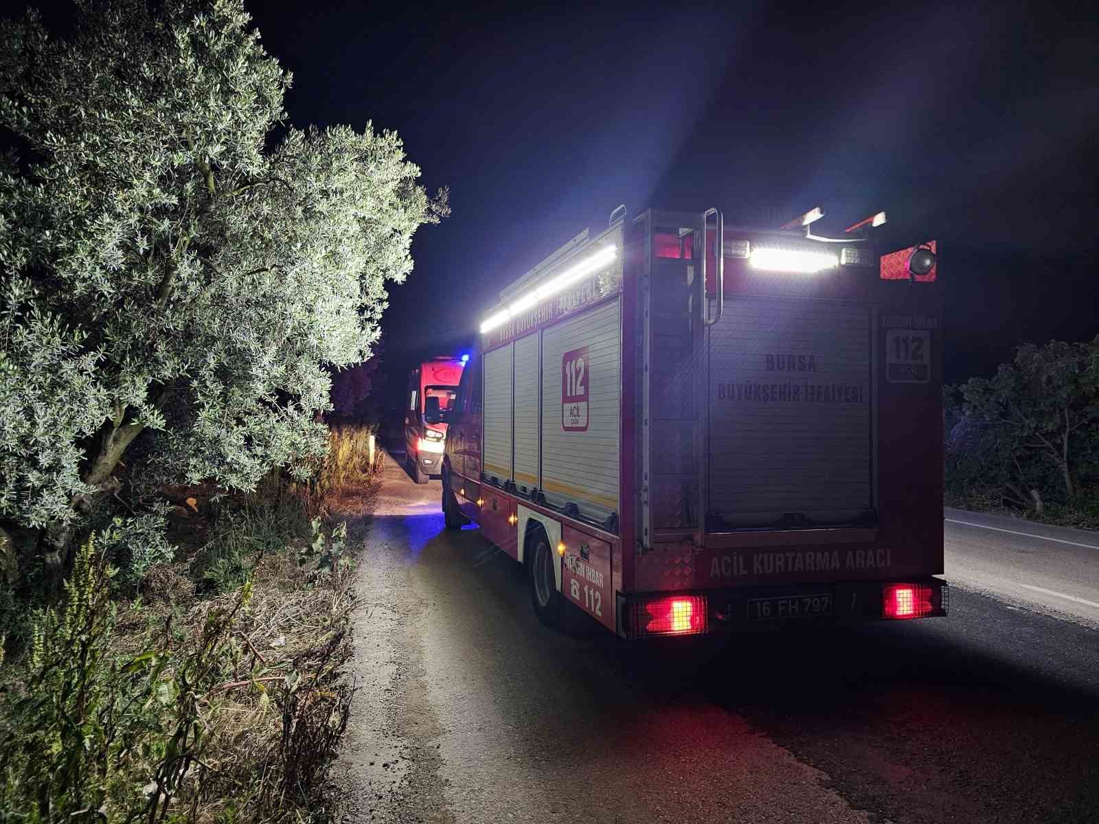 Tır otomobili biçti: 1 ölü, 1 yaralı 