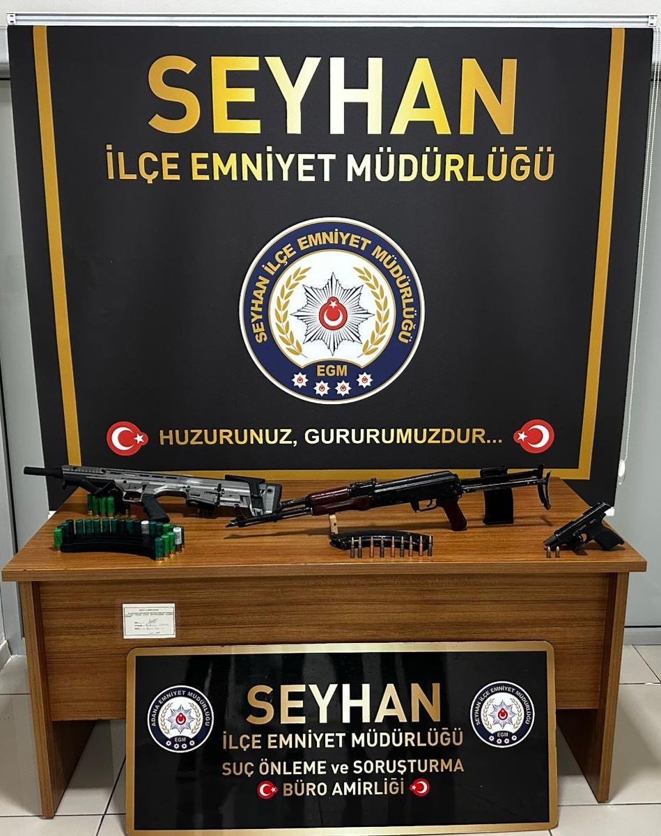 Adana’da ev baskınında polis dolapta AK-47 buldu: 3 gözaltı 