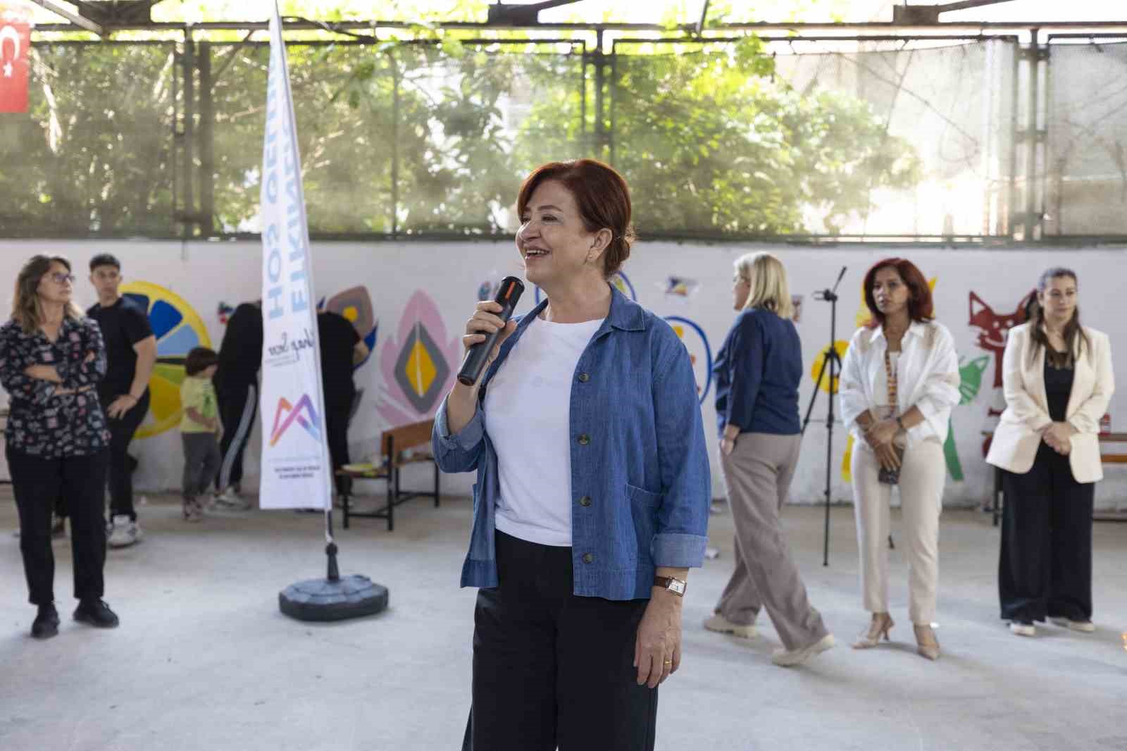Mersin’de kadınlar ’Evimiz Atölye’ ile üretiyor 