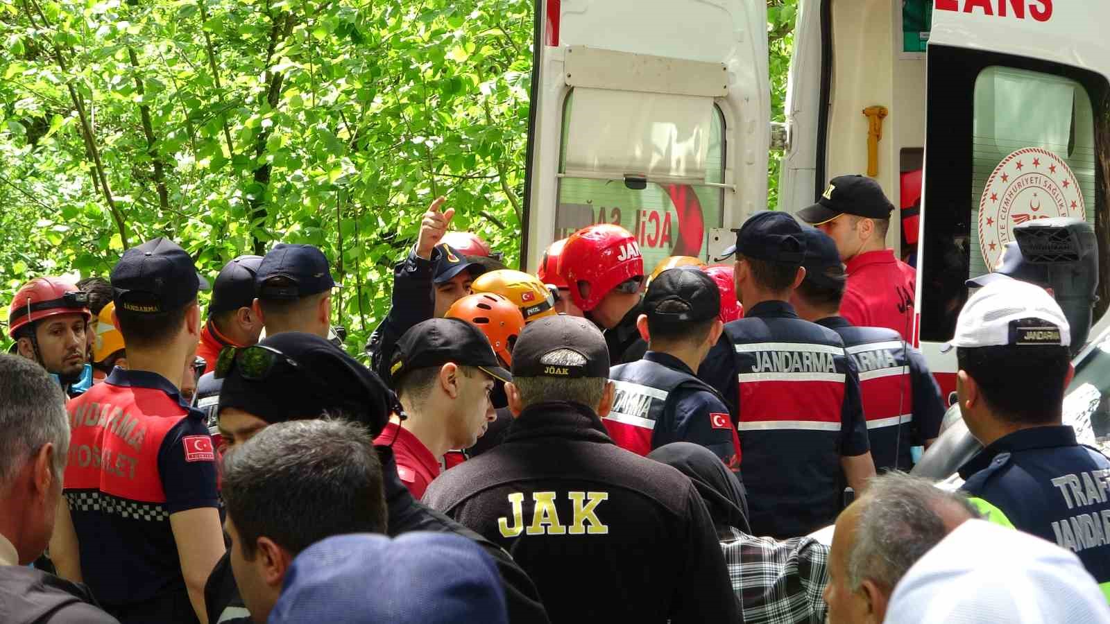 Suudi Arabistan uyruklu çocuğun cansız bedeni 2.3 kilometre uzaklıkta kayanın altında bulundu 