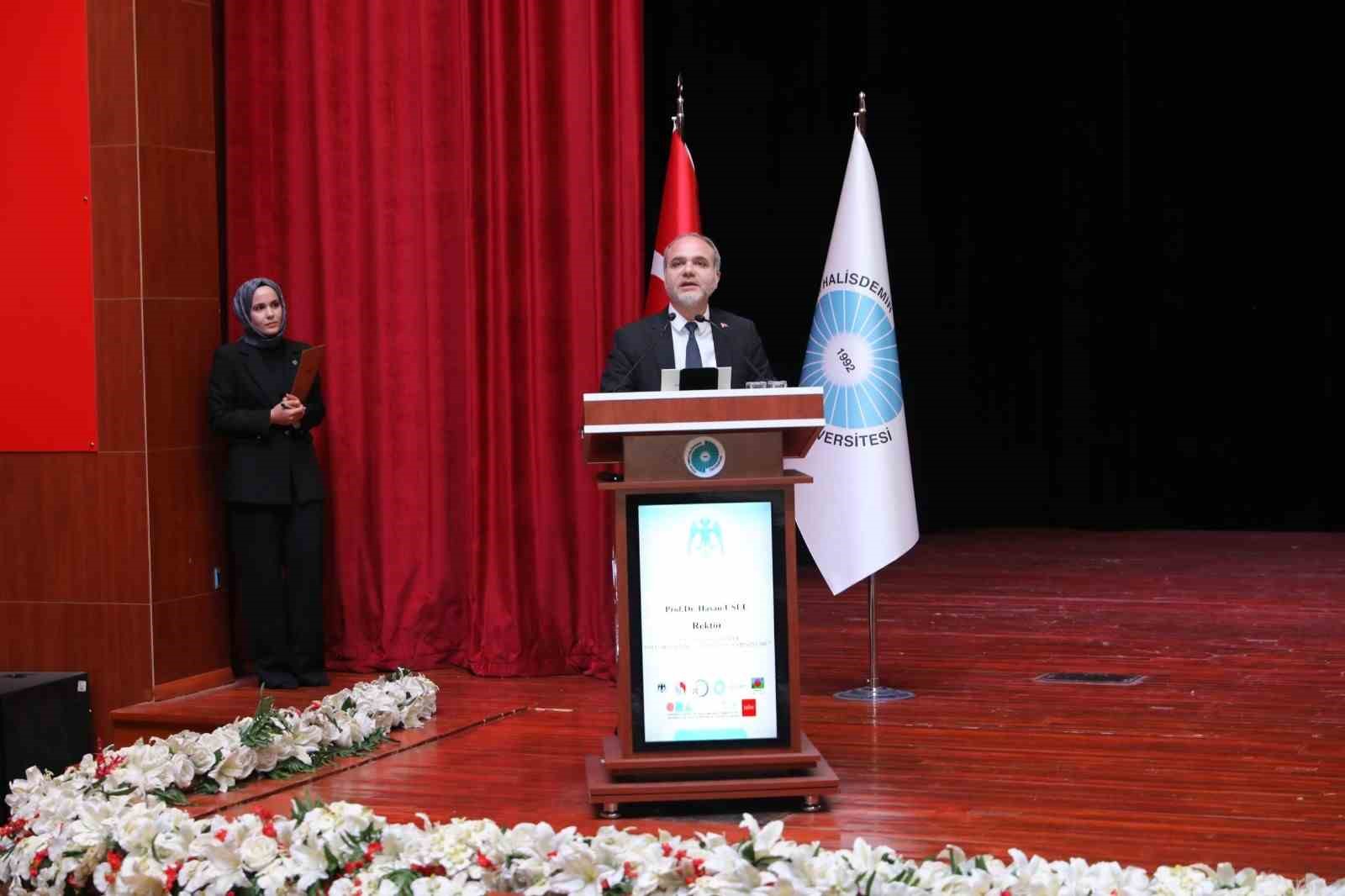 Niğde’de 8. Uluslararası İpek Yolu Akademik Çalışmalar Sempozyumu düzenlendi 