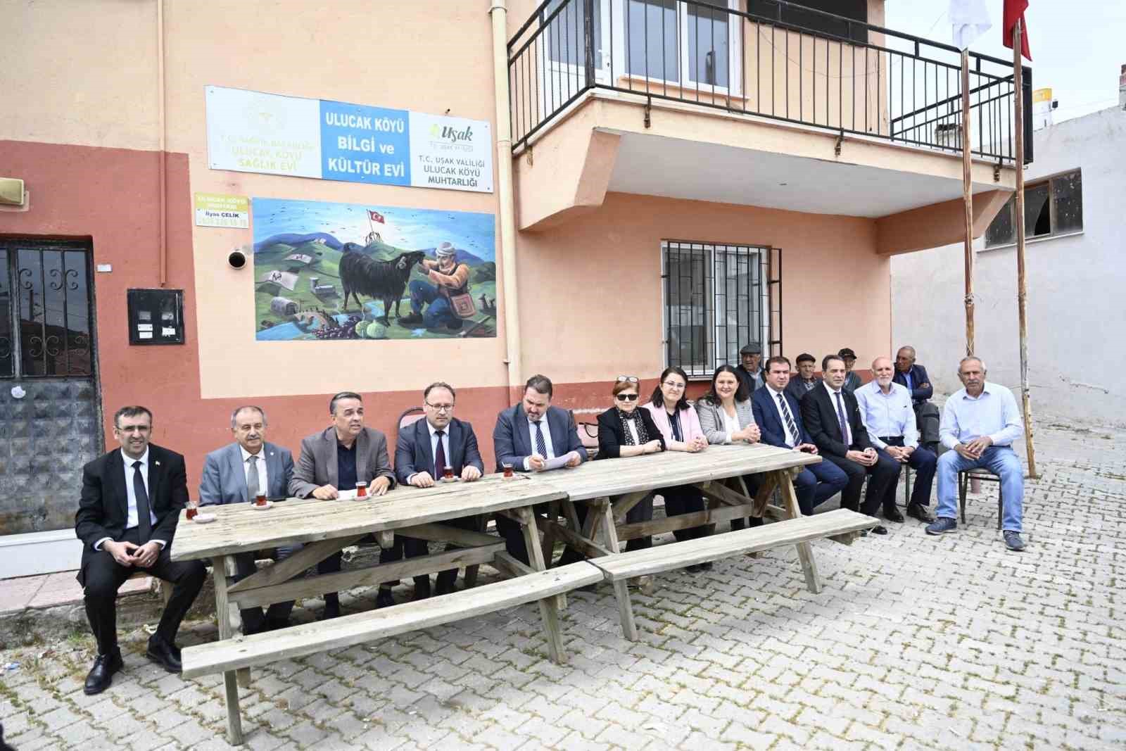 Uşak Üniversitesi bilgiyi köylerle buluşturuyor 