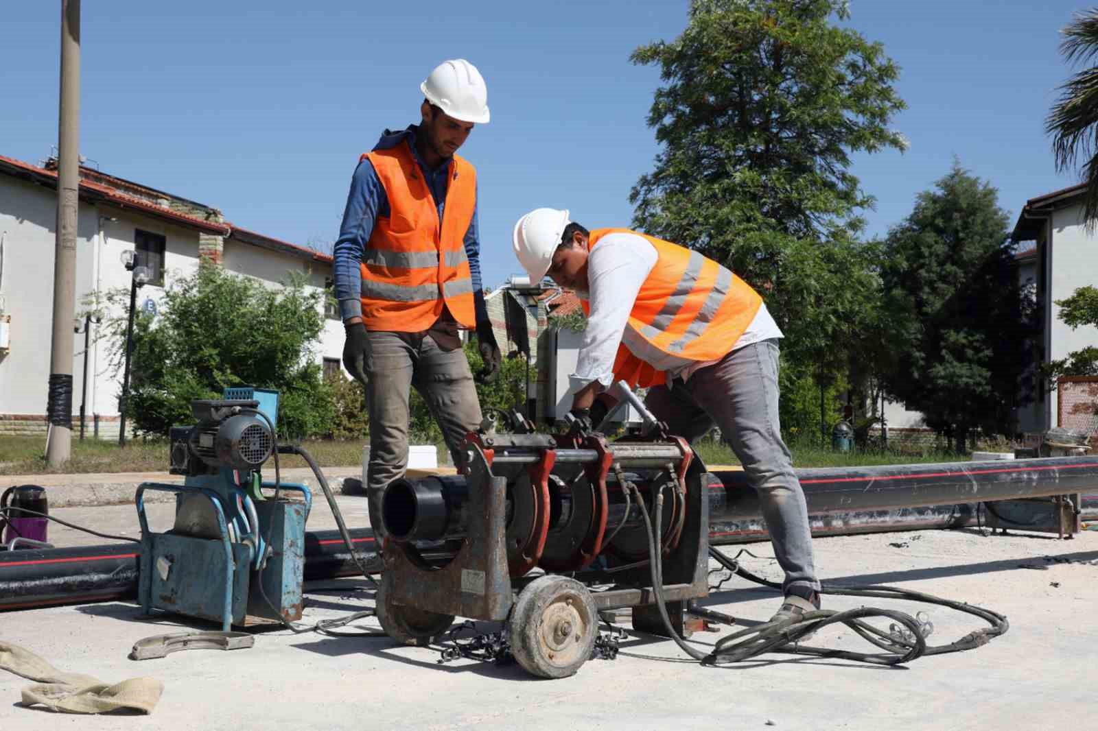 Aksaz’da içme suyu ve yangın hatları yenileniyor 