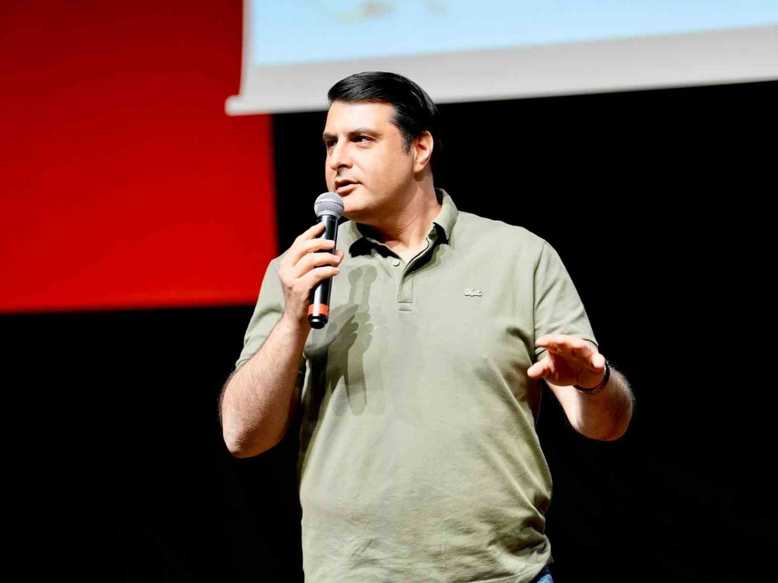 Başkan Yılmaz, başarılı öğrencileri ödüllendirdi 