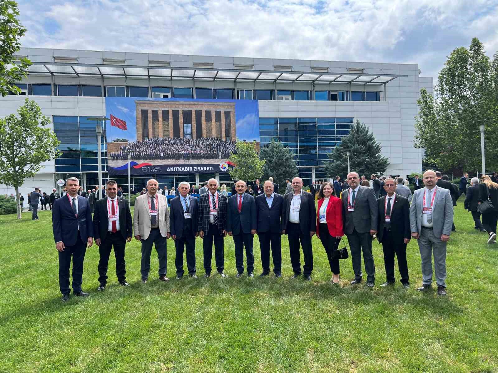 Manisa TSO heyeti TOBB Genel Kuruluna katıldı 