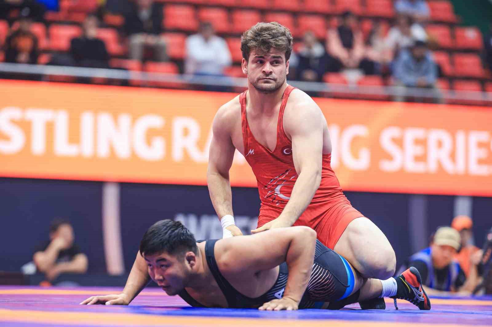 Ulaanbaatar Open Ranking Serisi’nde Osman Göçen’den altın madalya 