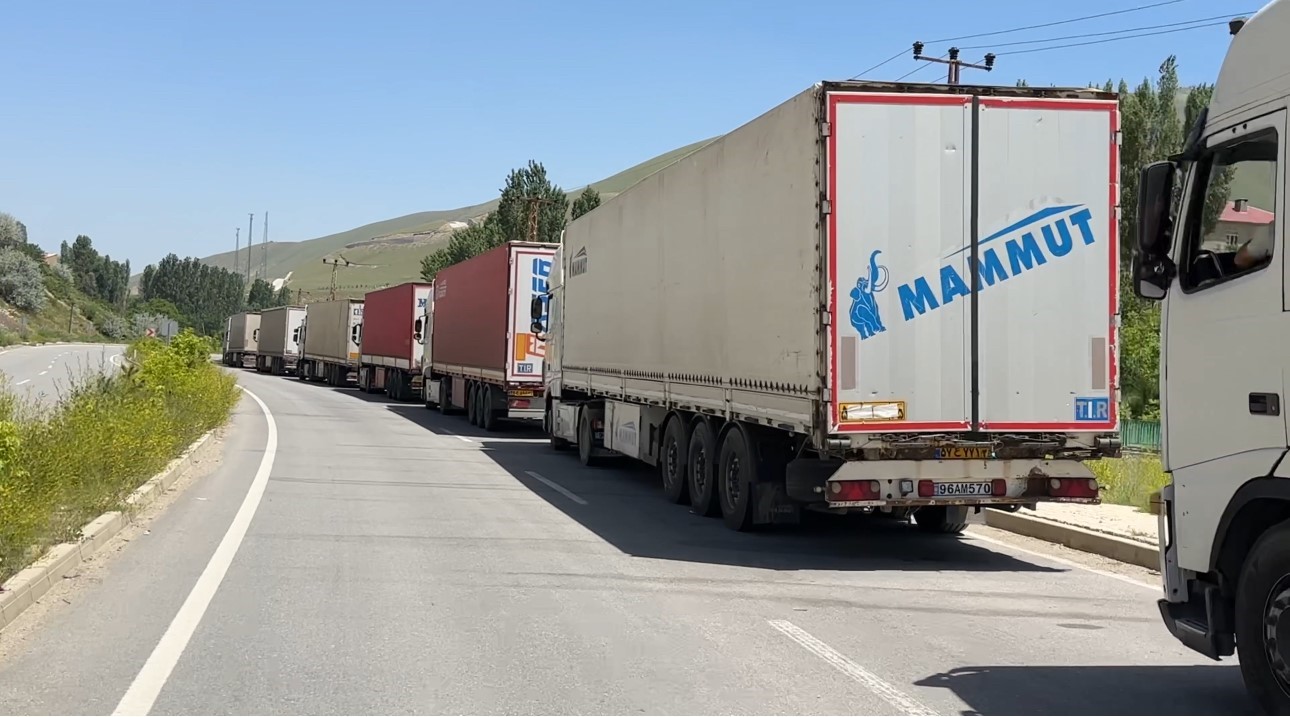 Esendere Gümrük Kapısı’nda 10 kilometrelik tır kuyruğu 