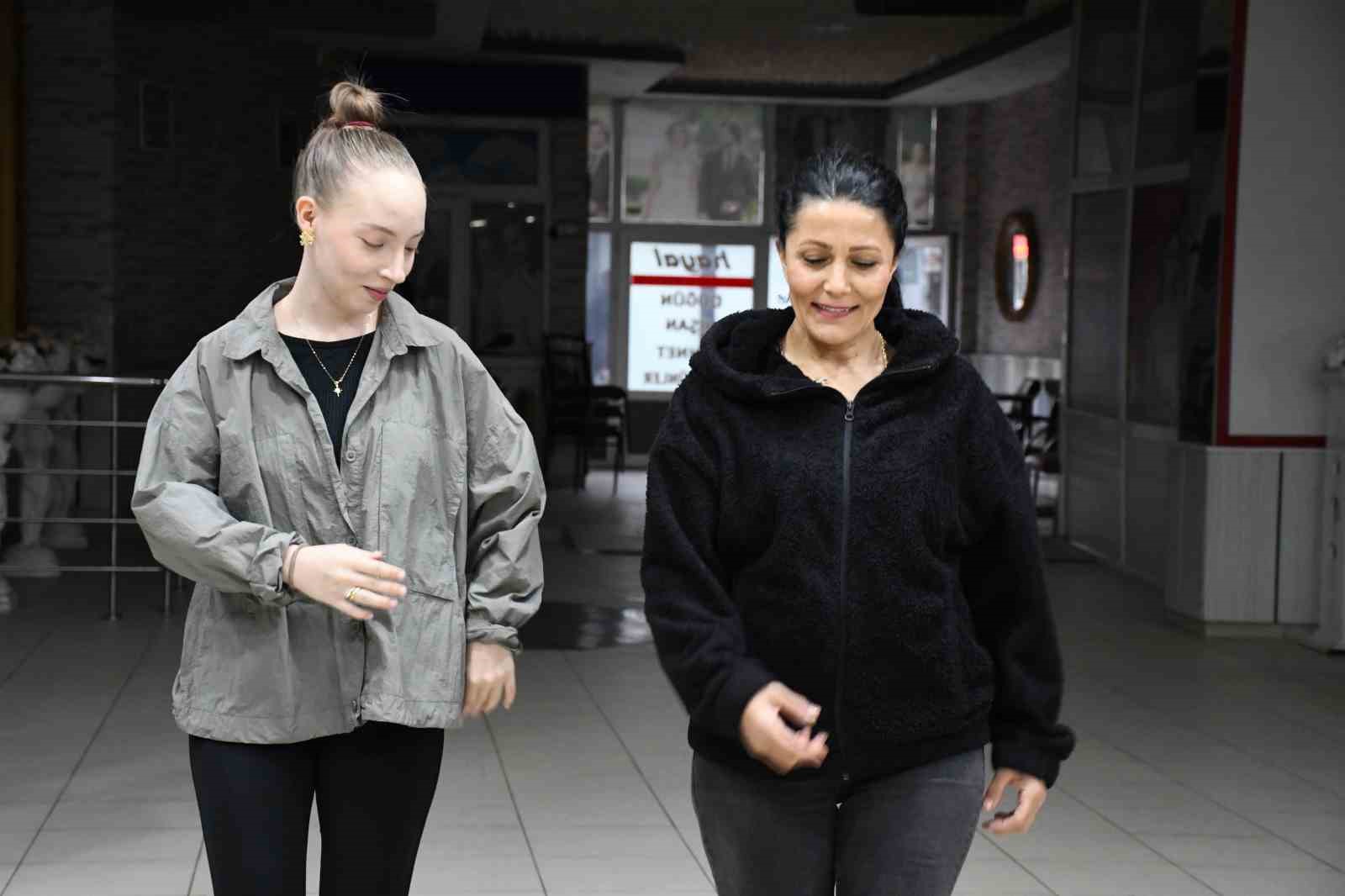 Mesafe tanımayan aşk, Ukraynalı gelinin zeybeği ile taçlanacak 