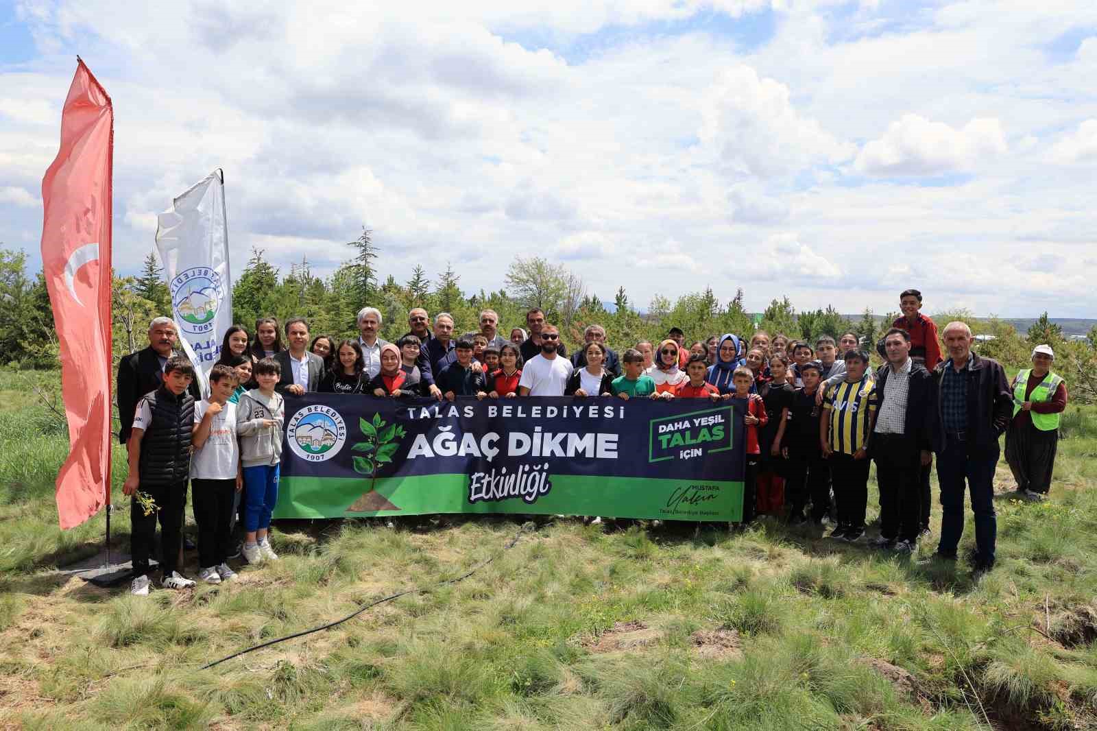 Talaslı çocuklar, Süleymanlı’da geleceğe umut fidanı dikti 