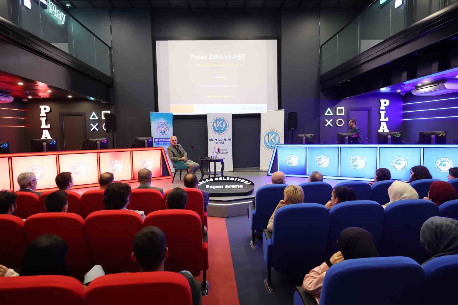 KAYÜ’de ’Yapay Zekâ ve ABC: Bilimde Yeni Krallık ve Kraliçesi’ konferansı düzenlendi 