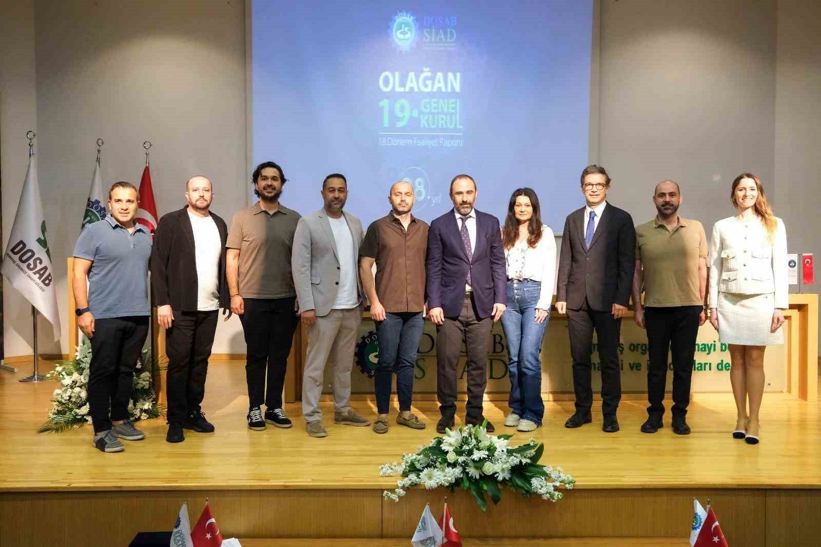 DOSABSİAD’da bayrak değişimi 