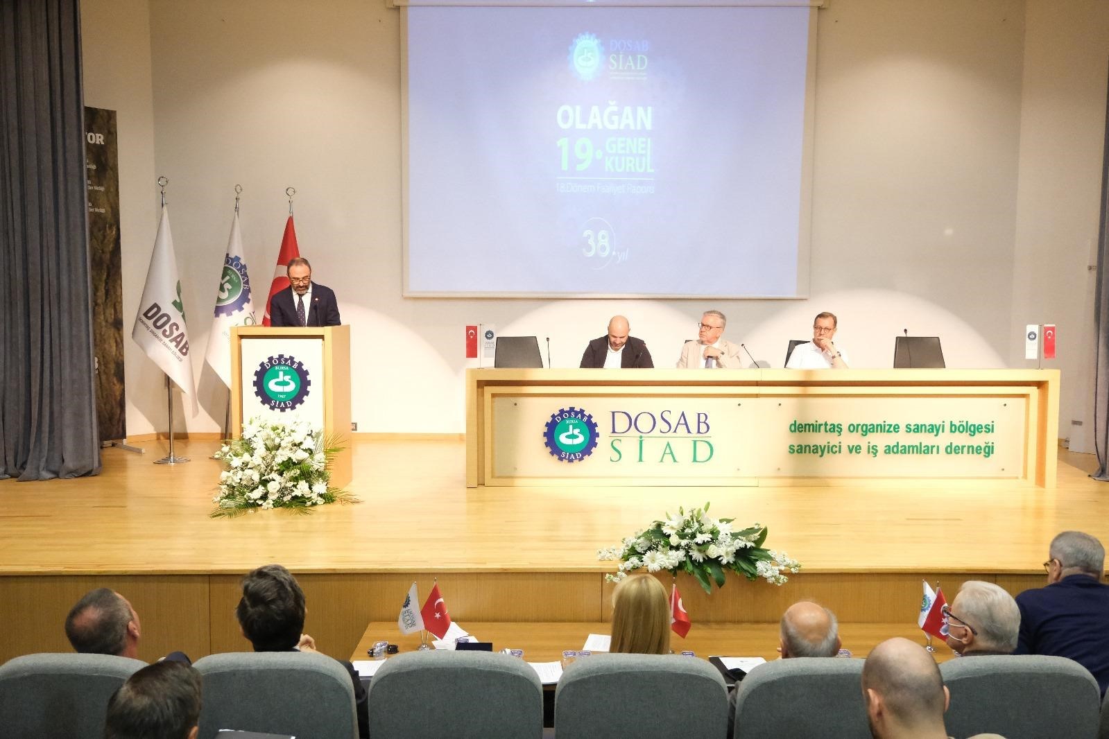 DOSABSİAD’da bayrak değişimi 