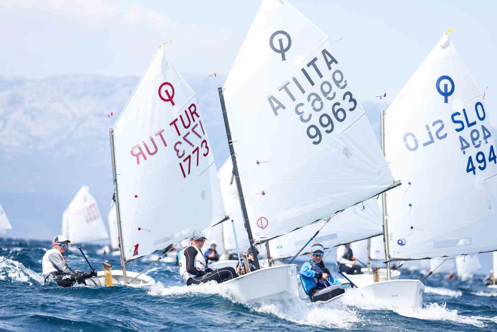 Çeşme’de, yelkende kıyasıya rekabet 