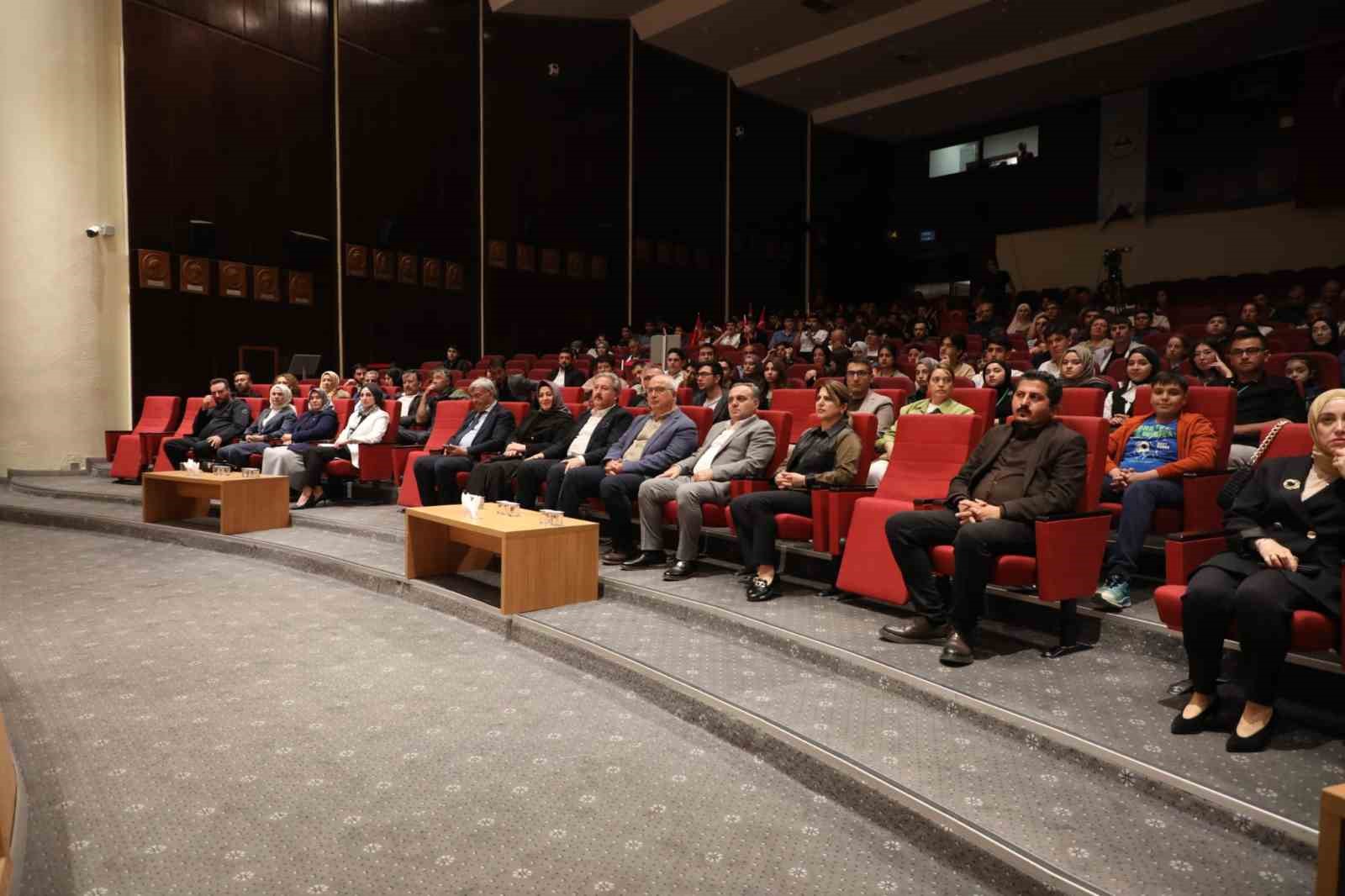 Melikgazi’de ’Kızılelma’ konferansı 