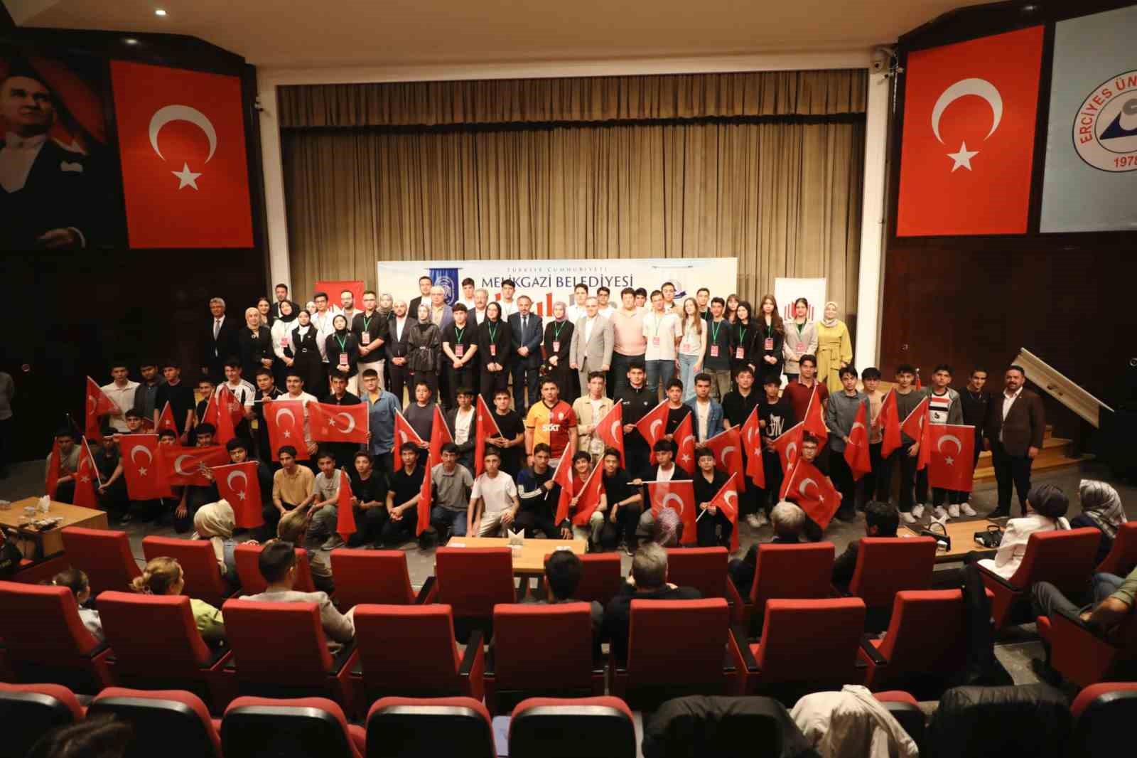 Melikgazi’de ’Kızılelma’ konferansı 