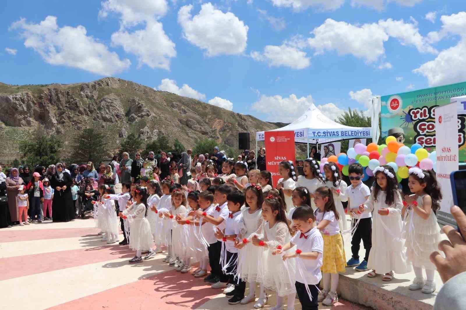 Çocuk şenliği renkli görüntülere sahne oldu 