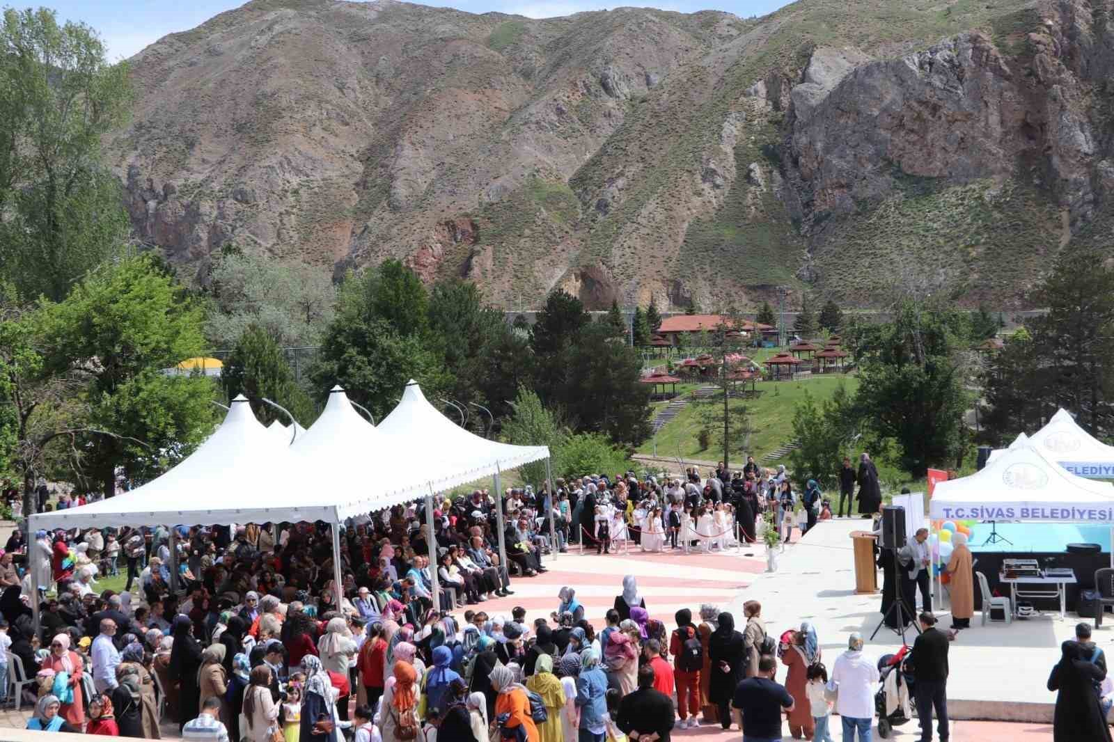 Çocuk şenliği renkli görüntülere sahne oldu 