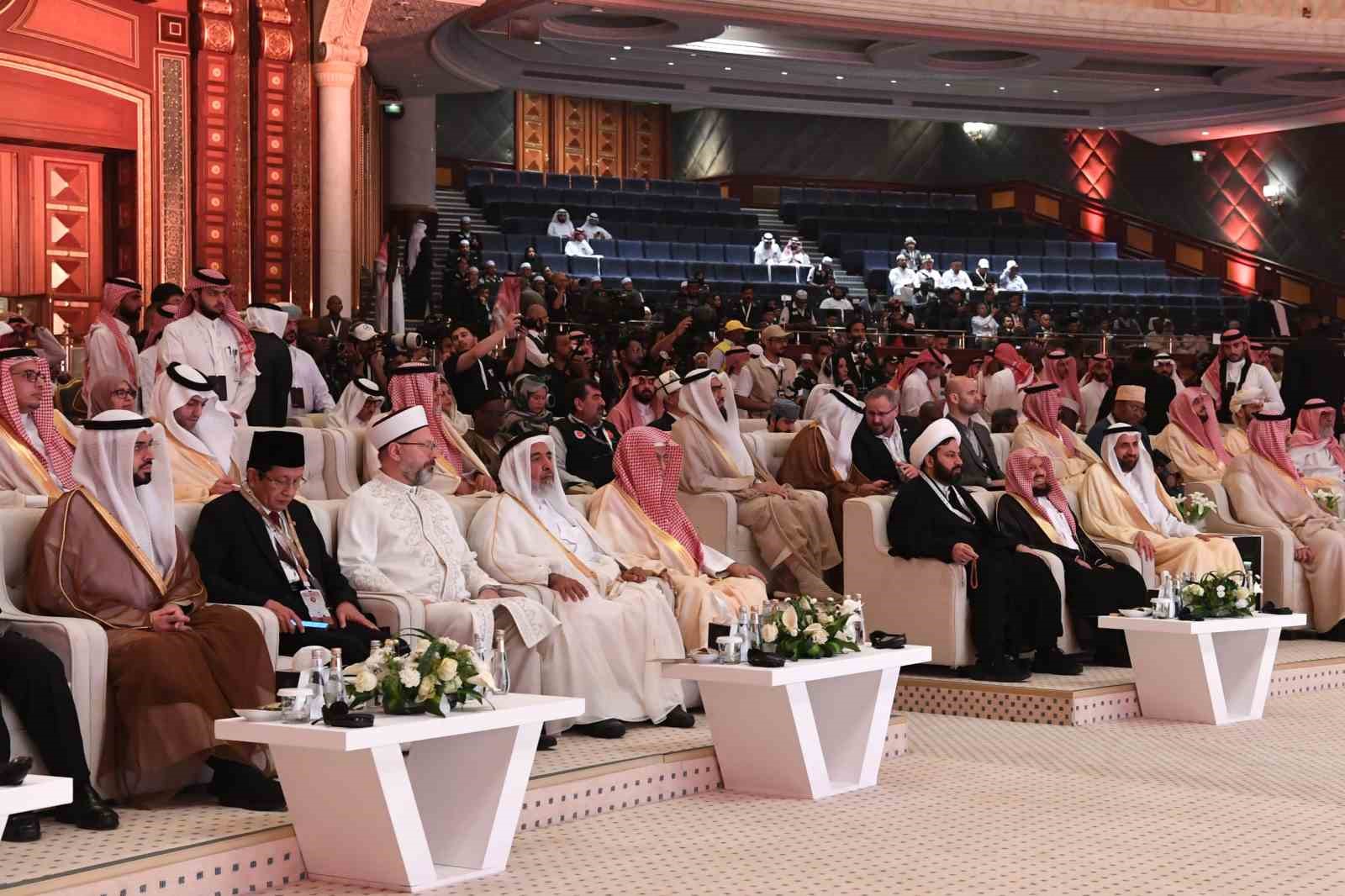 Diyanet İşleri Başkanı Erbaş, Cidde’de 