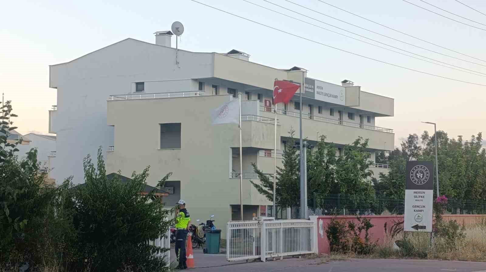 Mersin’de kampta denize giren 2 öğrenci hayatını kaybetti