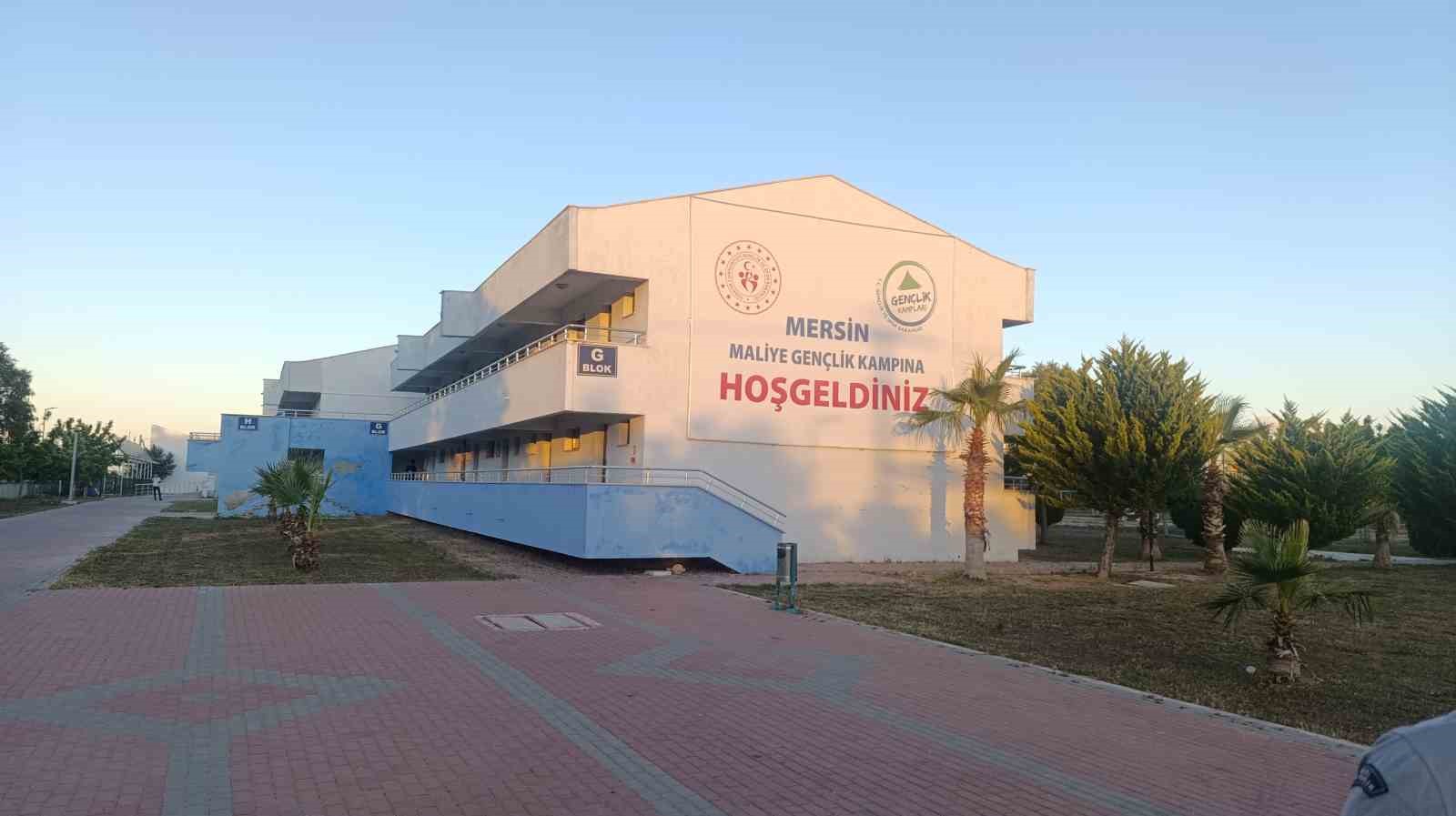 Mersin’de kampta denize giren 2 öğrenci hayatını kaybetti 