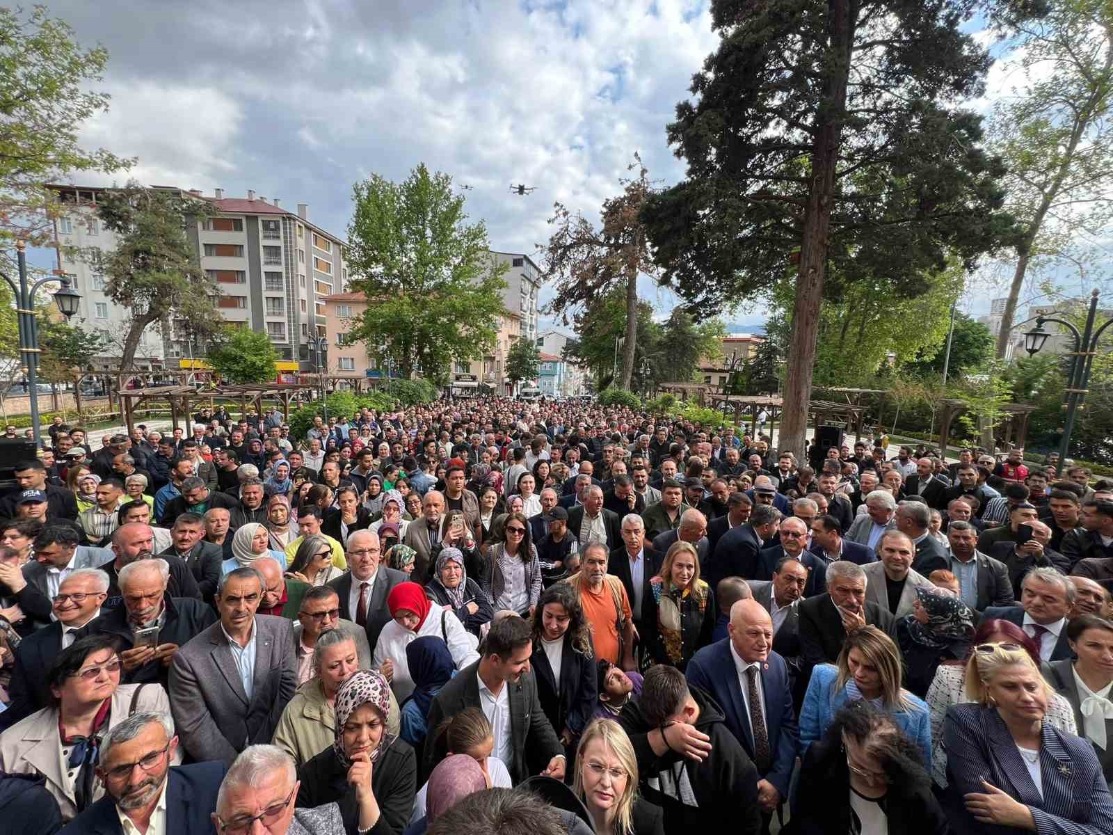Vali Aygöl, Bilecik’te gözyaşlarıyla uğurlandı 