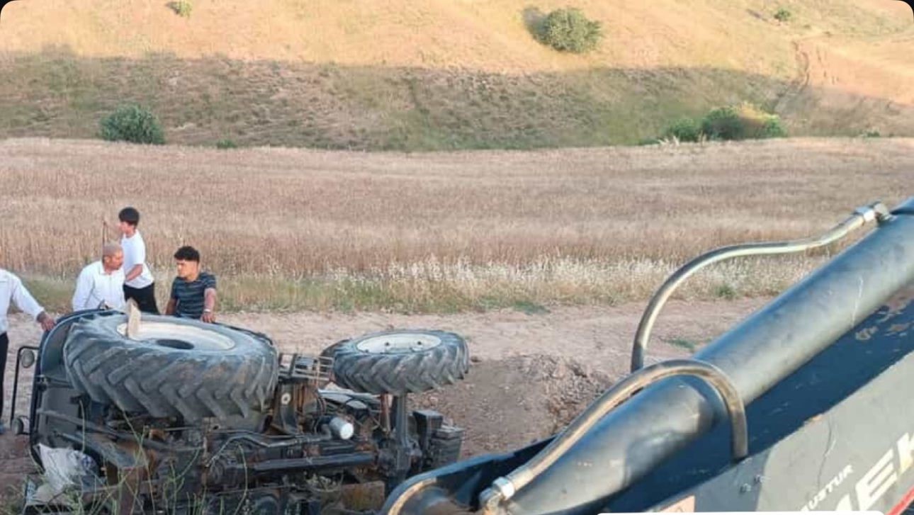 Siirt’te traktör devrildi: 2 yaralı