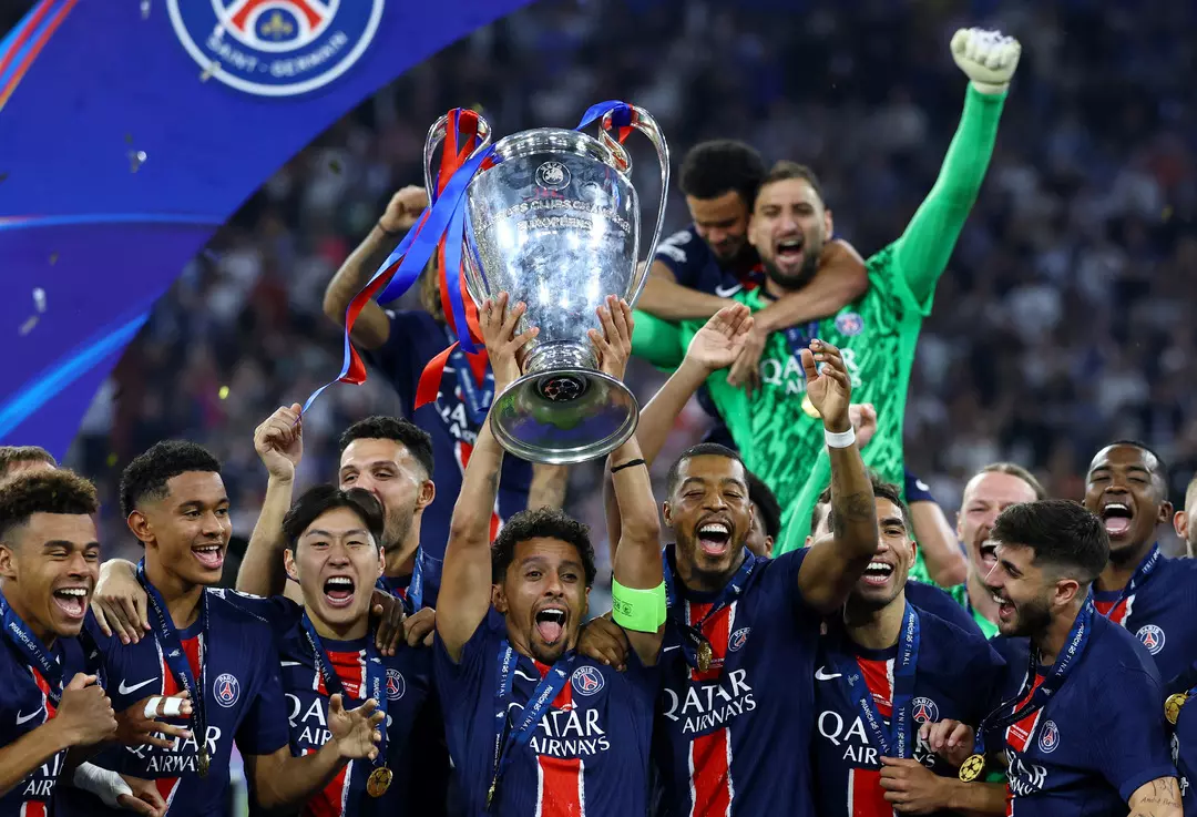 TARİHE GEÇEN ŞAMPİYONLUK PSG SONUNDA KUPAYI ALDI!
