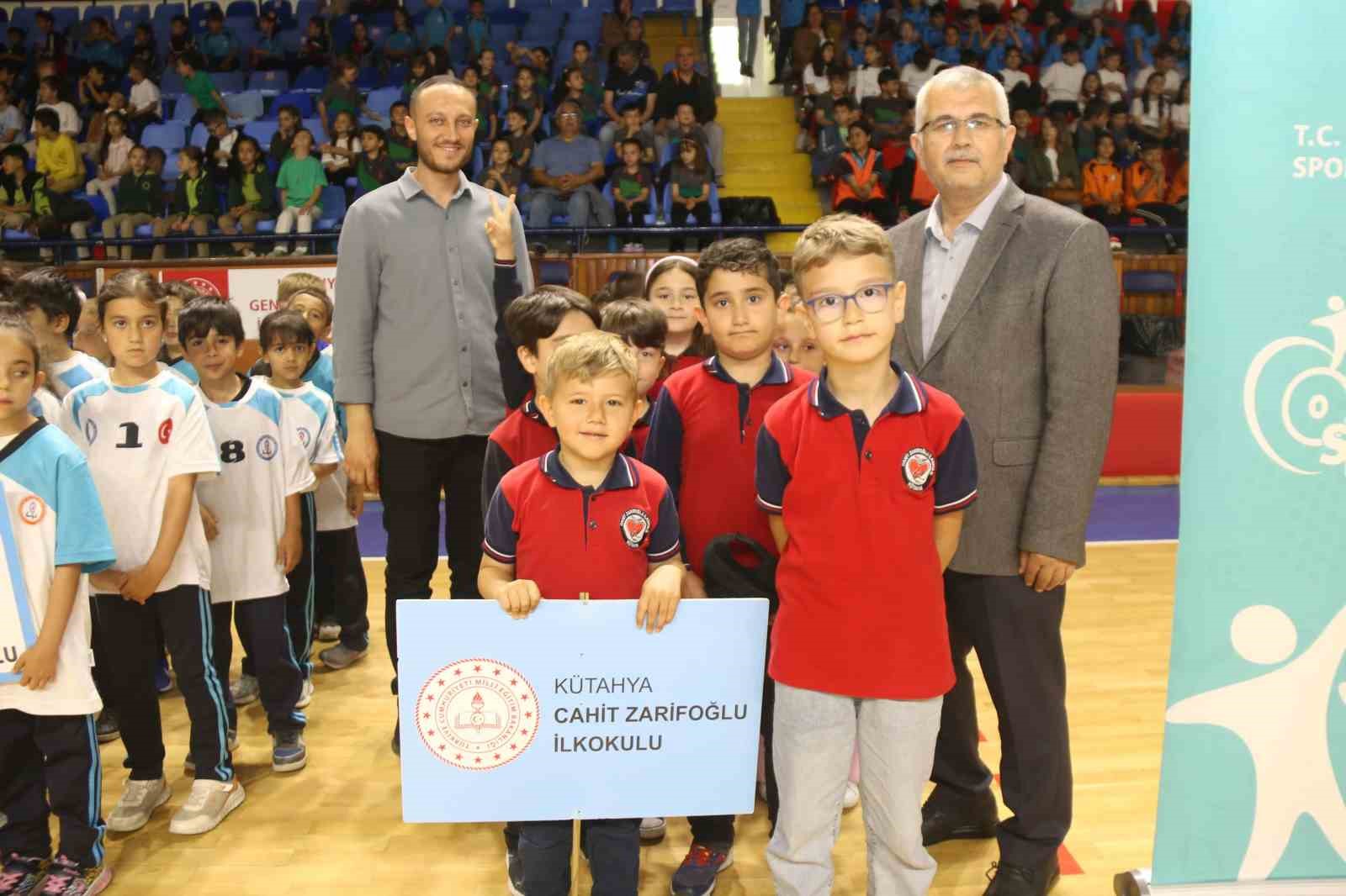 Kütahya’da Geleneksel Çocuk Oyunları ve Spor Şenliği 