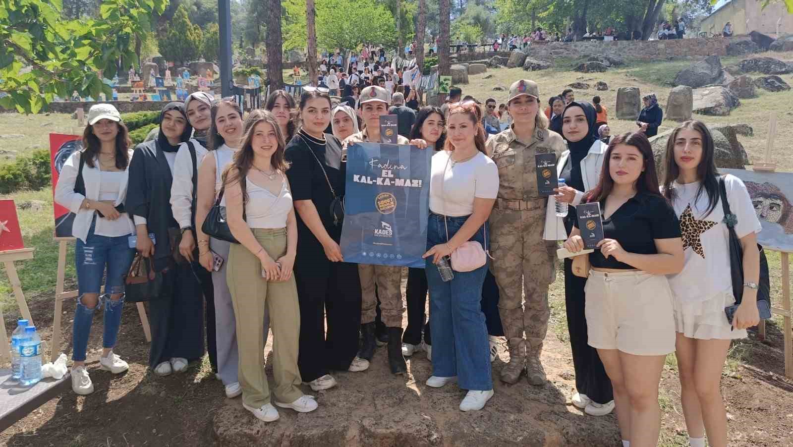 Jandarma KADES uygulamasını tanıttı 