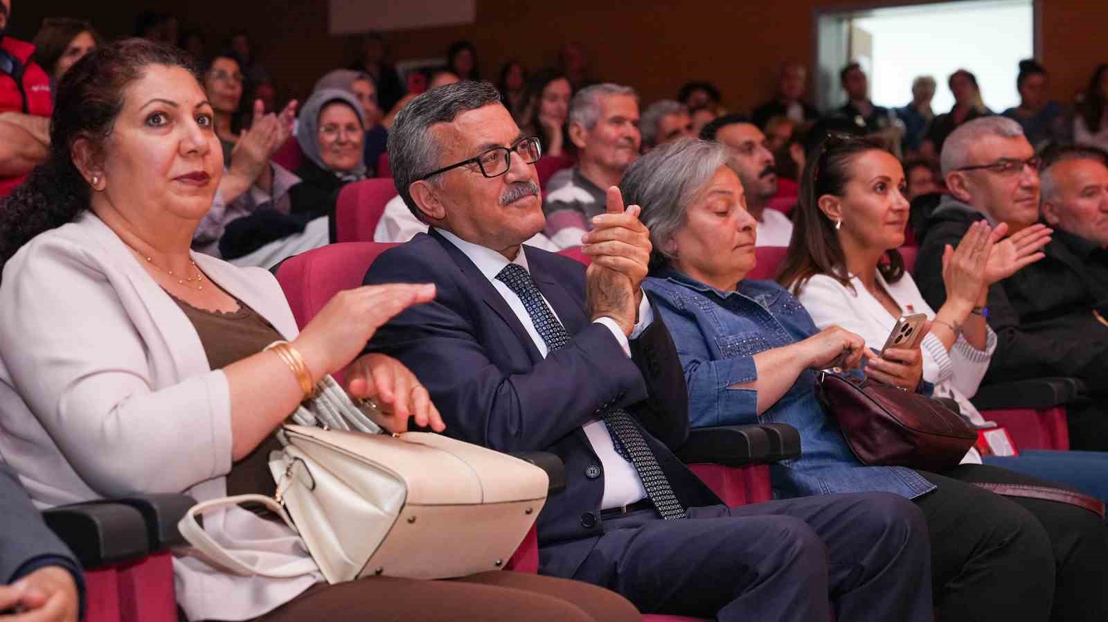Neşet Ertaş Keçiören’de türkülerle anıldı 