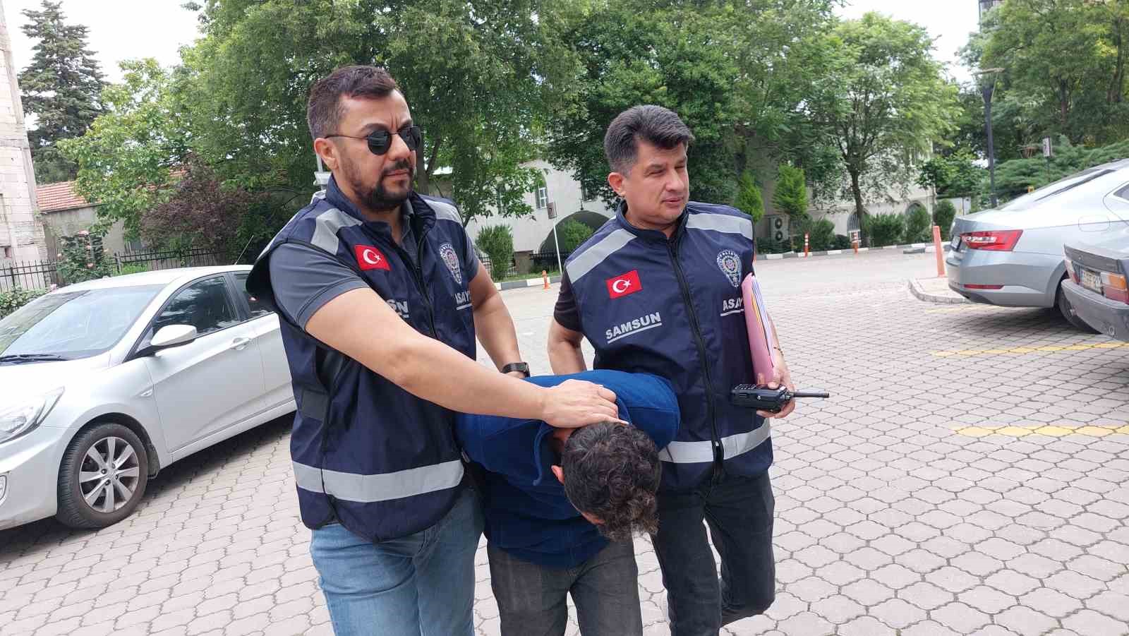 5 yıl önce çalıştığı işyerinin deposundan hırsızlık yaptı 