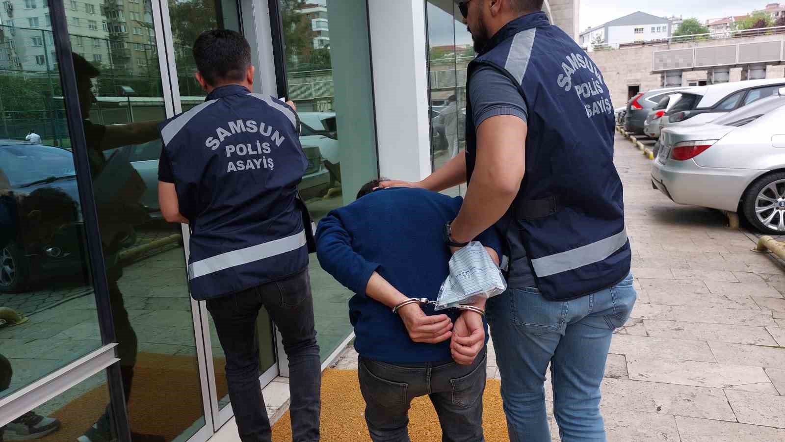 5 yıl önce çalıştığı işyerinin deposundan hırsızlık yaptı 