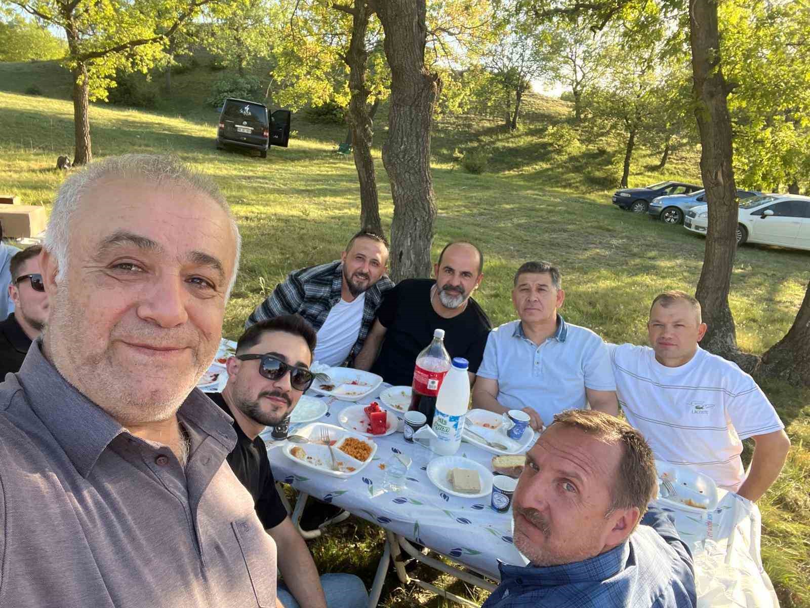 Eti Maden Kırka Bor Ağır Bakım Birimi çalışanları ve emeklileri piknikte bir araya geldi 