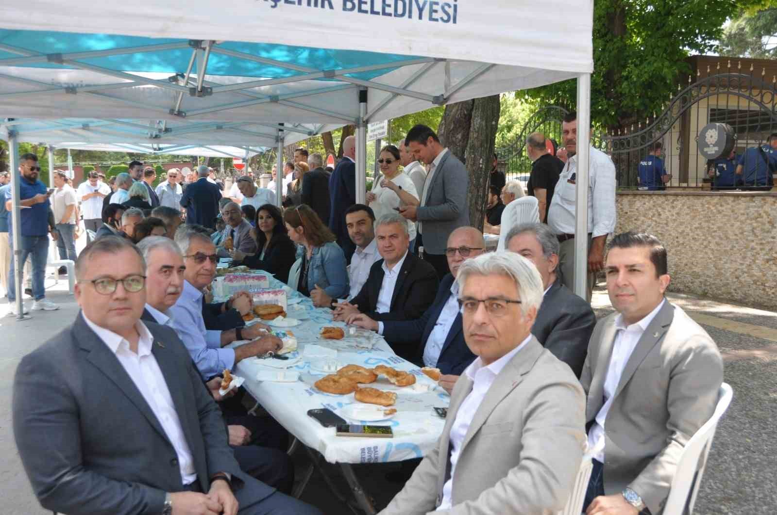Balıkesir basınından güç birliği lokması 