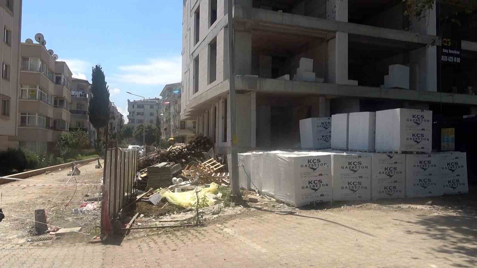 Yalova’da inşaatın 5. katından düşen işçi ağır yaralandı 